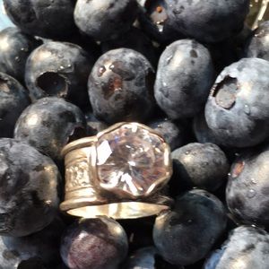 Like Silpada Queen for a Day ring (not marked)